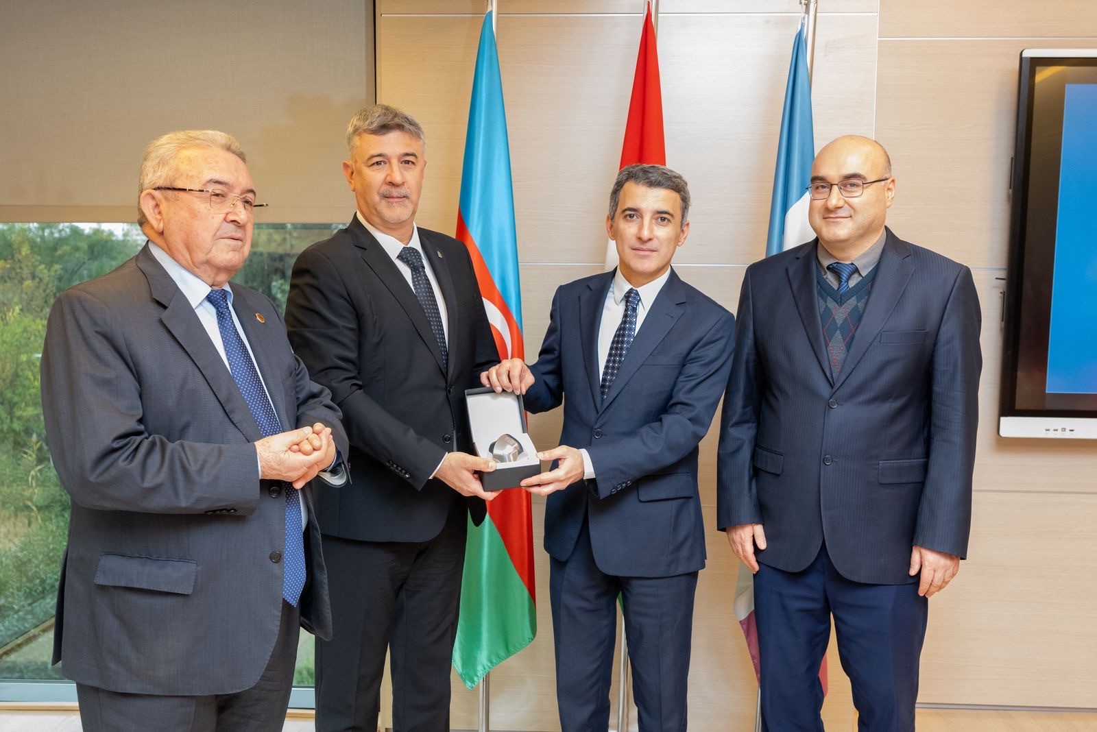 Gömböc átadás az ADA Egyetemen